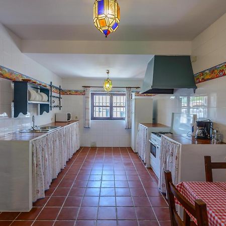 Holiday Home El Pilarillo Piscina Compartida Alcaucín エクステリア 写真