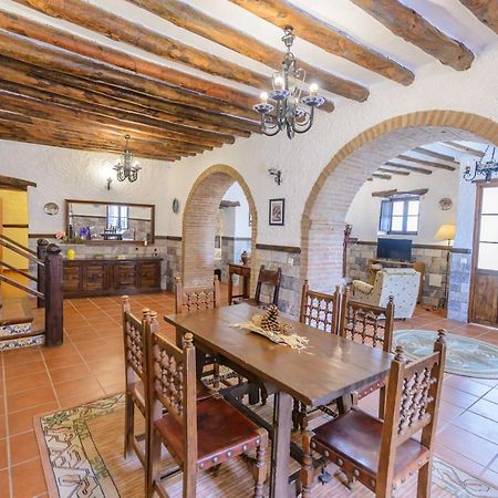 Holiday Home El Pilarillo Piscina Compartida Alcaucín エクステリア 写真