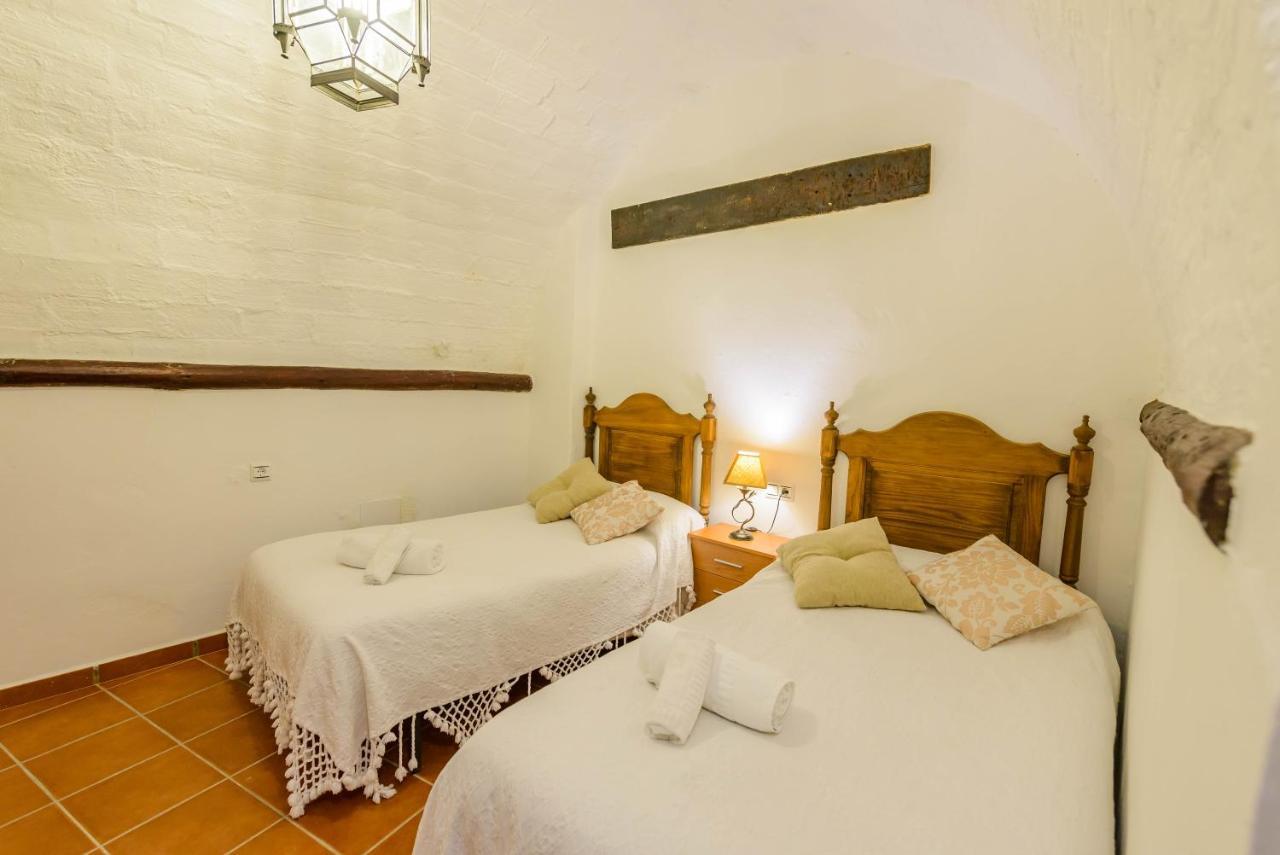 Holiday Home El Pilarillo Piscina Compartida Alcaucín エクステリア 写真