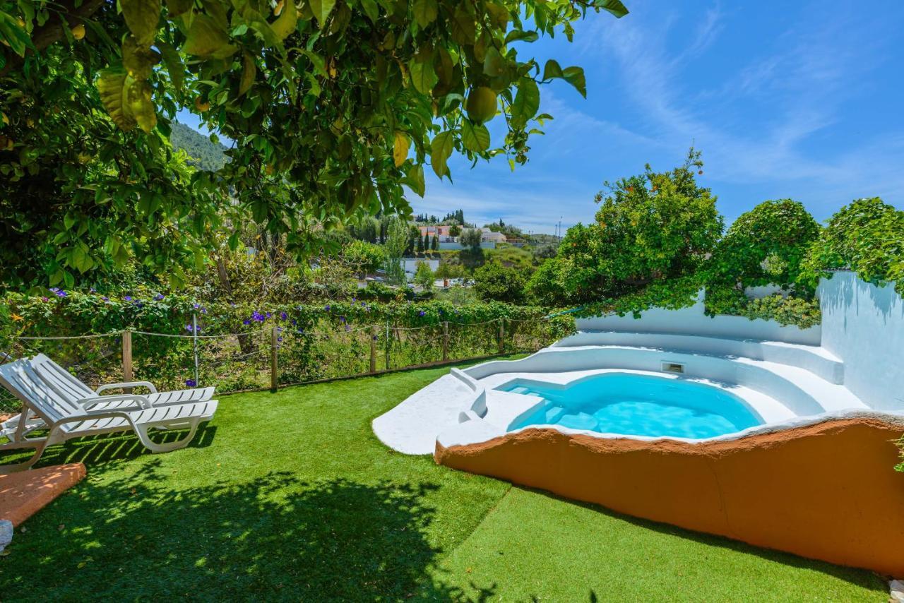 Holiday Home El Pilarillo Piscina Compartida Alcaucín エクステリア 写真