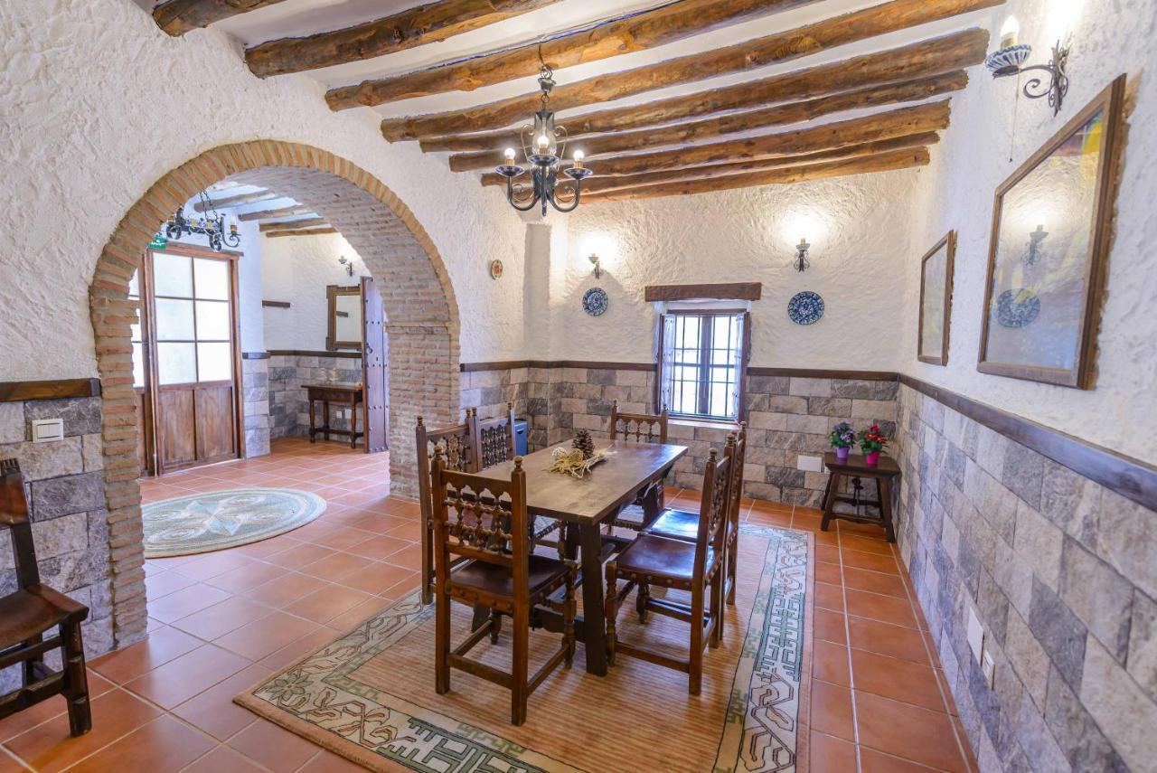 Holiday Home El Pilarillo Piscina Compartida Alcaucín エクステリア 写真